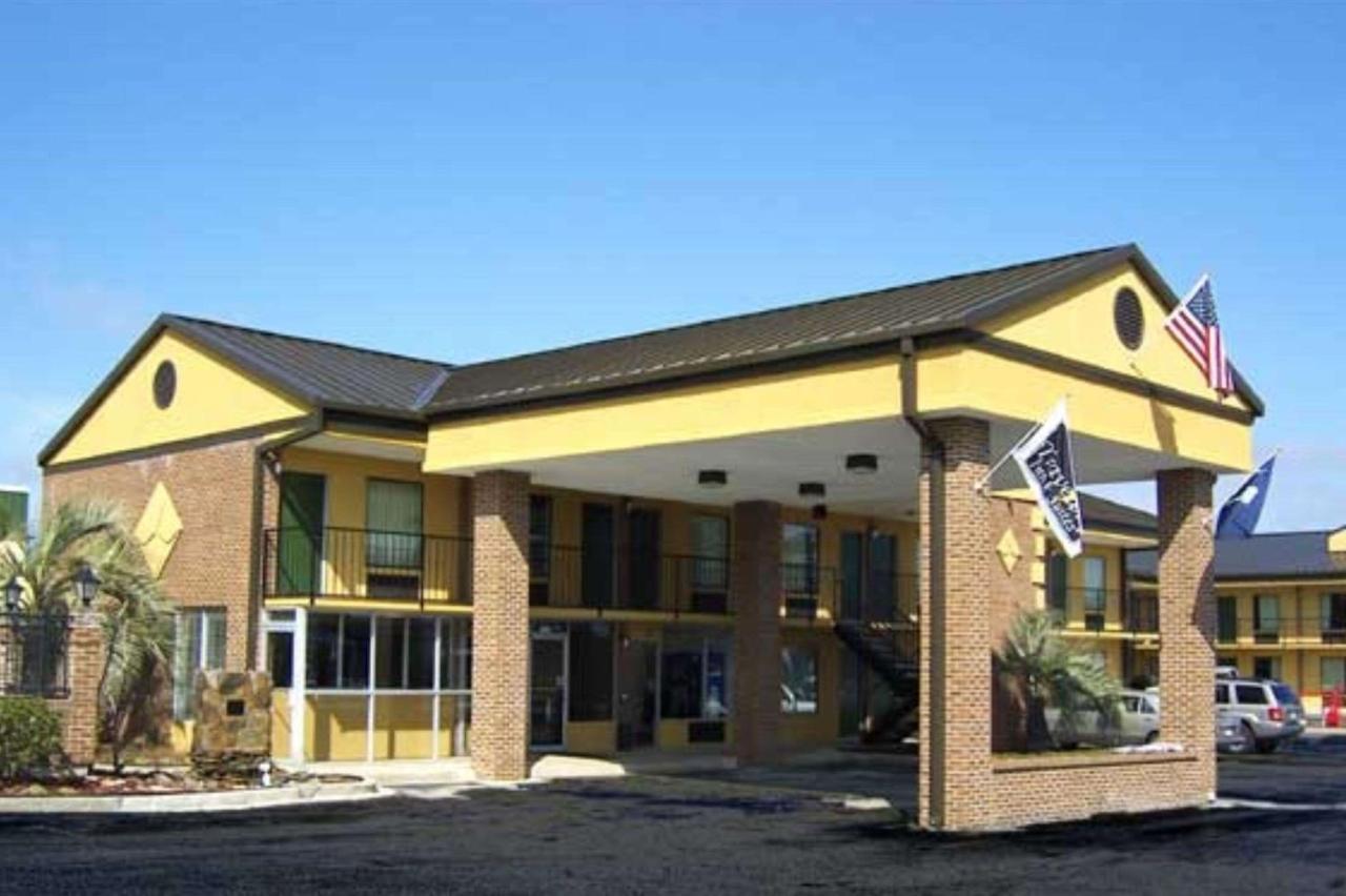 Travelers Inn & Suites Sumter Exterior foto