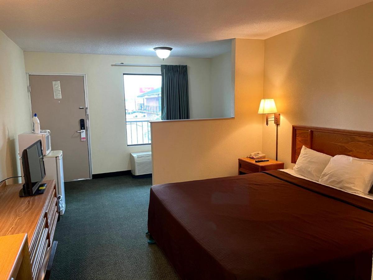 Travelers Inn & Suites Sumter Exterior foto